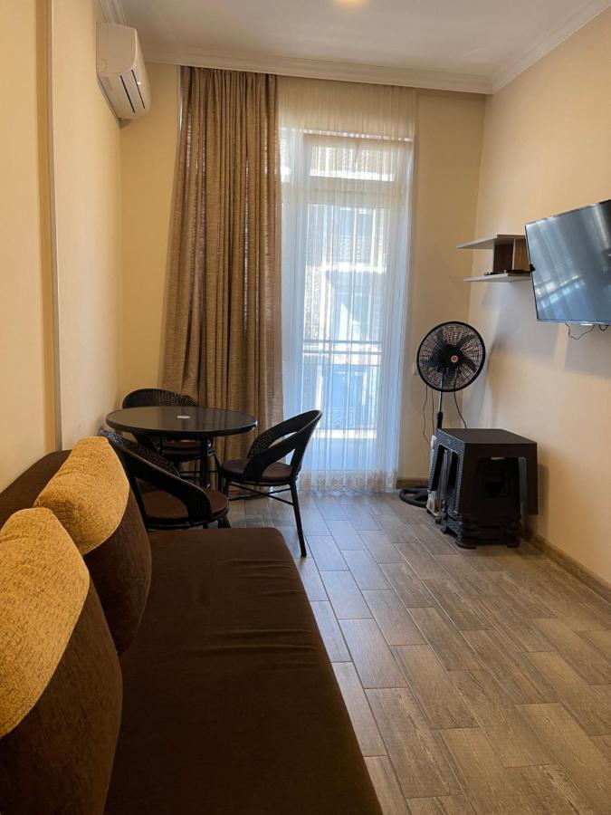 Apartments Kristo บาทูมิ ภายนอก รูปภาพ